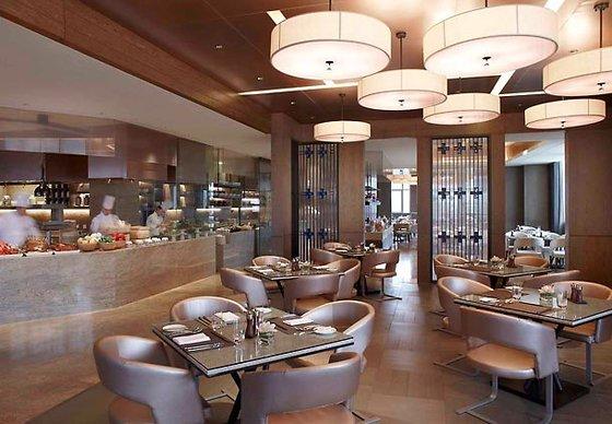 Shanghai Marriott Hotel Pudong East - Only A 30 Minute Drive From Disney Eksteriør bilde