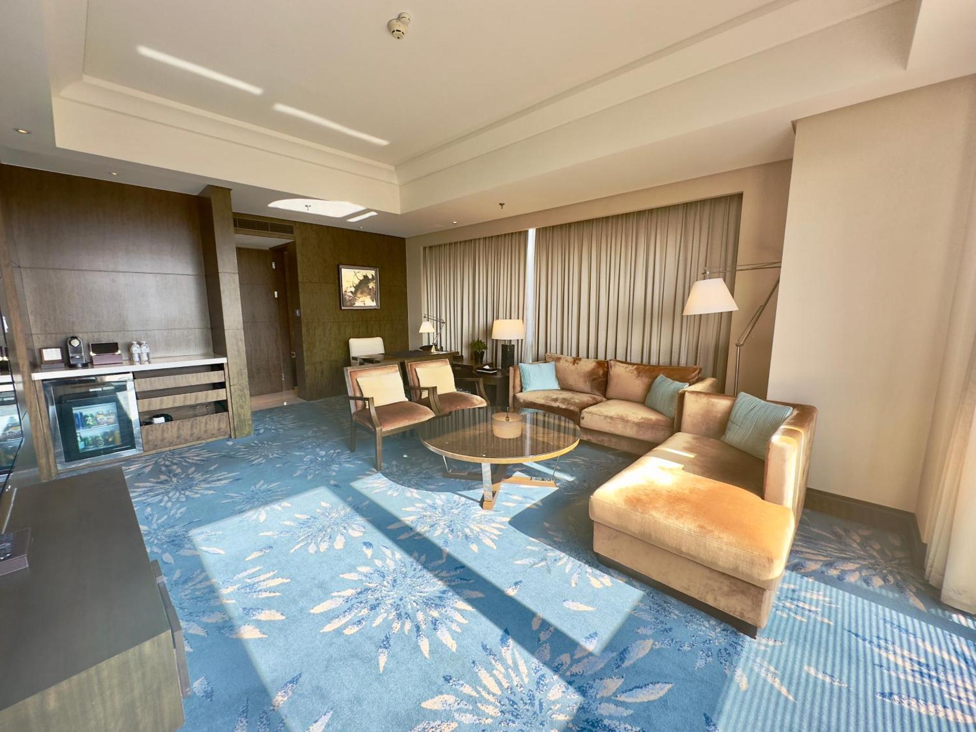 Shanghai Marriott Hotel Pudong East - Only A 30 Minute Drive From Disney Eksteriør bilde
