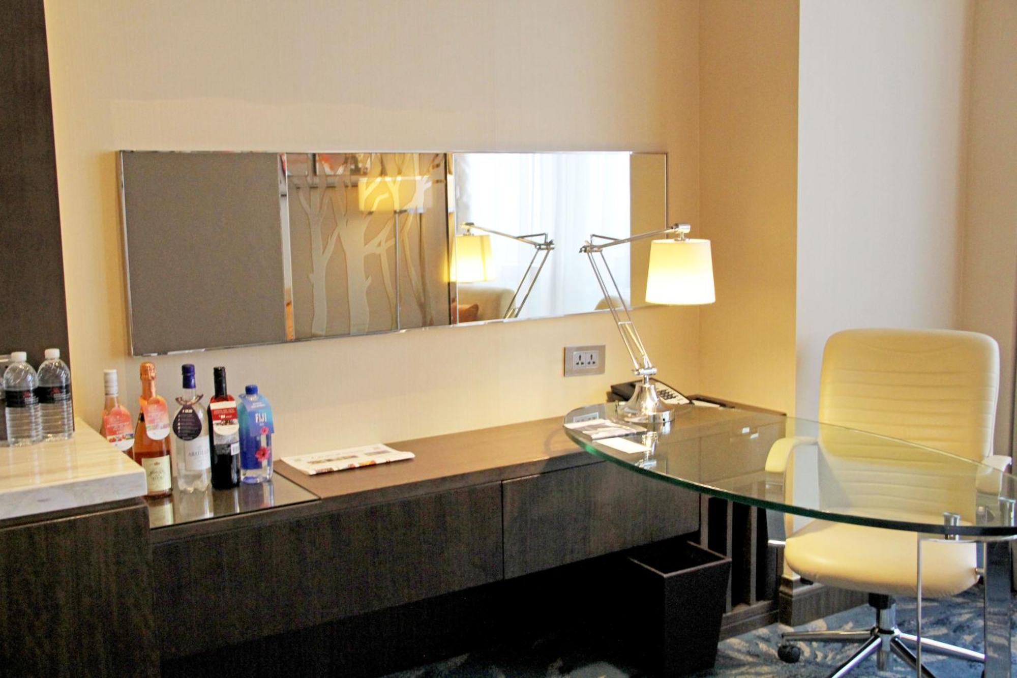 Shanghai Marriott Hotel Pudong East - Only A 30 Minute Drive From Disney Eksteriør bilde