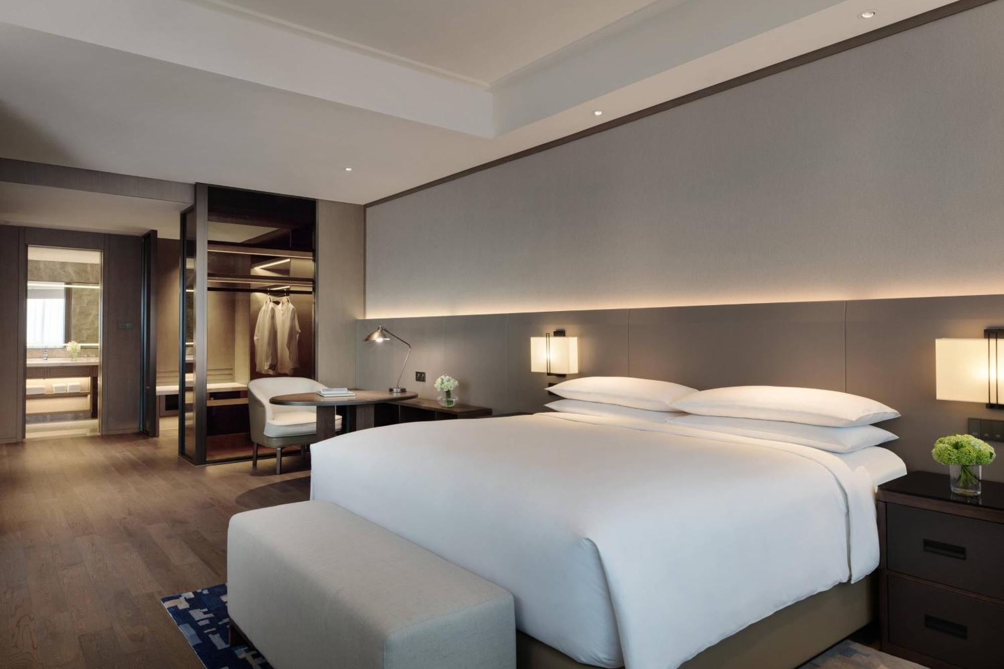 Shanghai Marriott Hotel Pudong East - Only A 30 Minute Drive From Disney Eksteriør bilde