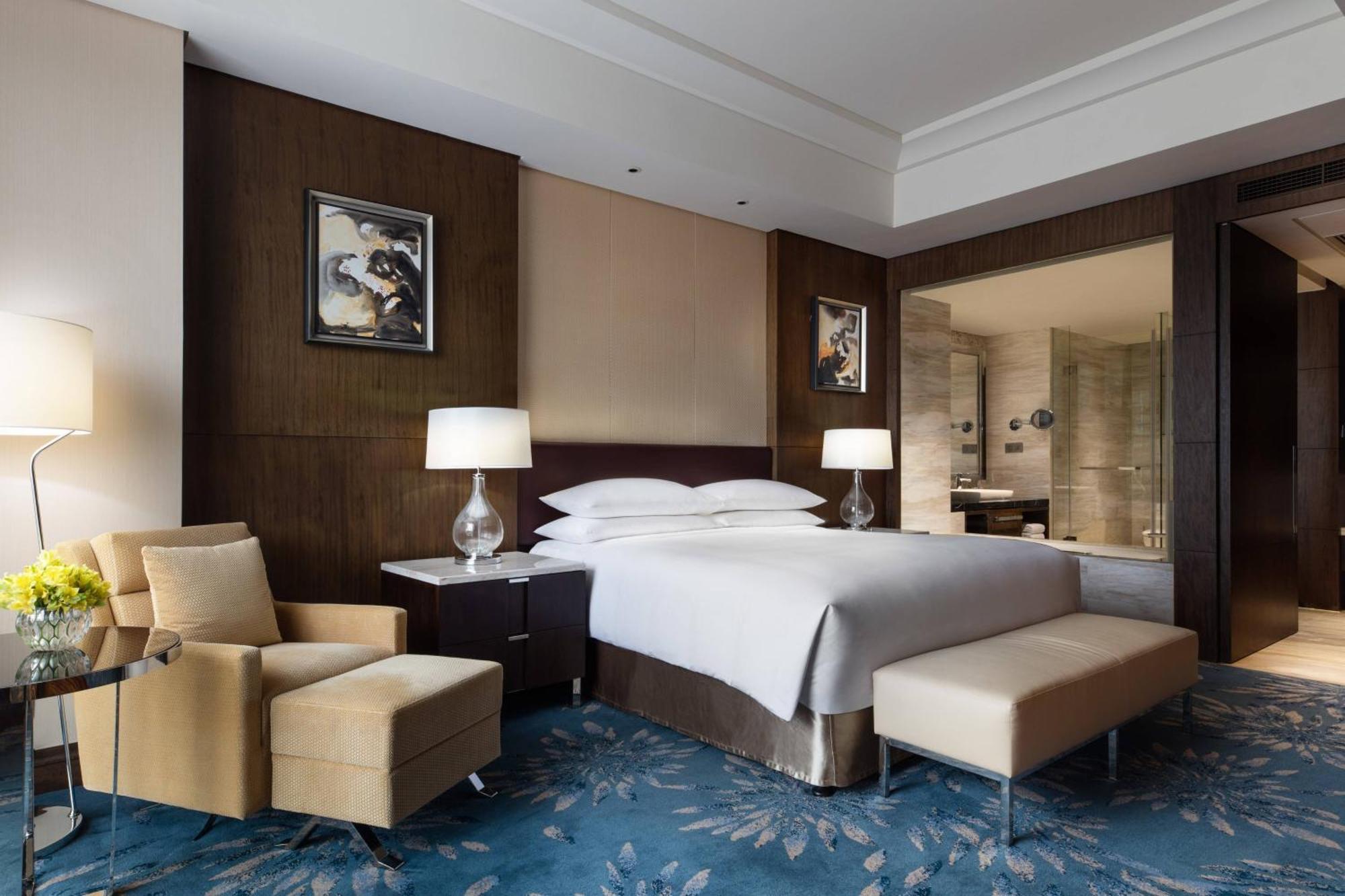 Shanghai Marriott Hotel Pudong East - Only A 30 Minute Drive From Disney Eksteriør bilde