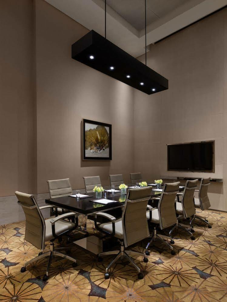 Shanghai Marriott Hotel Pudong East - Only A 30 Minute Drive From Disney Eksteriør bilde